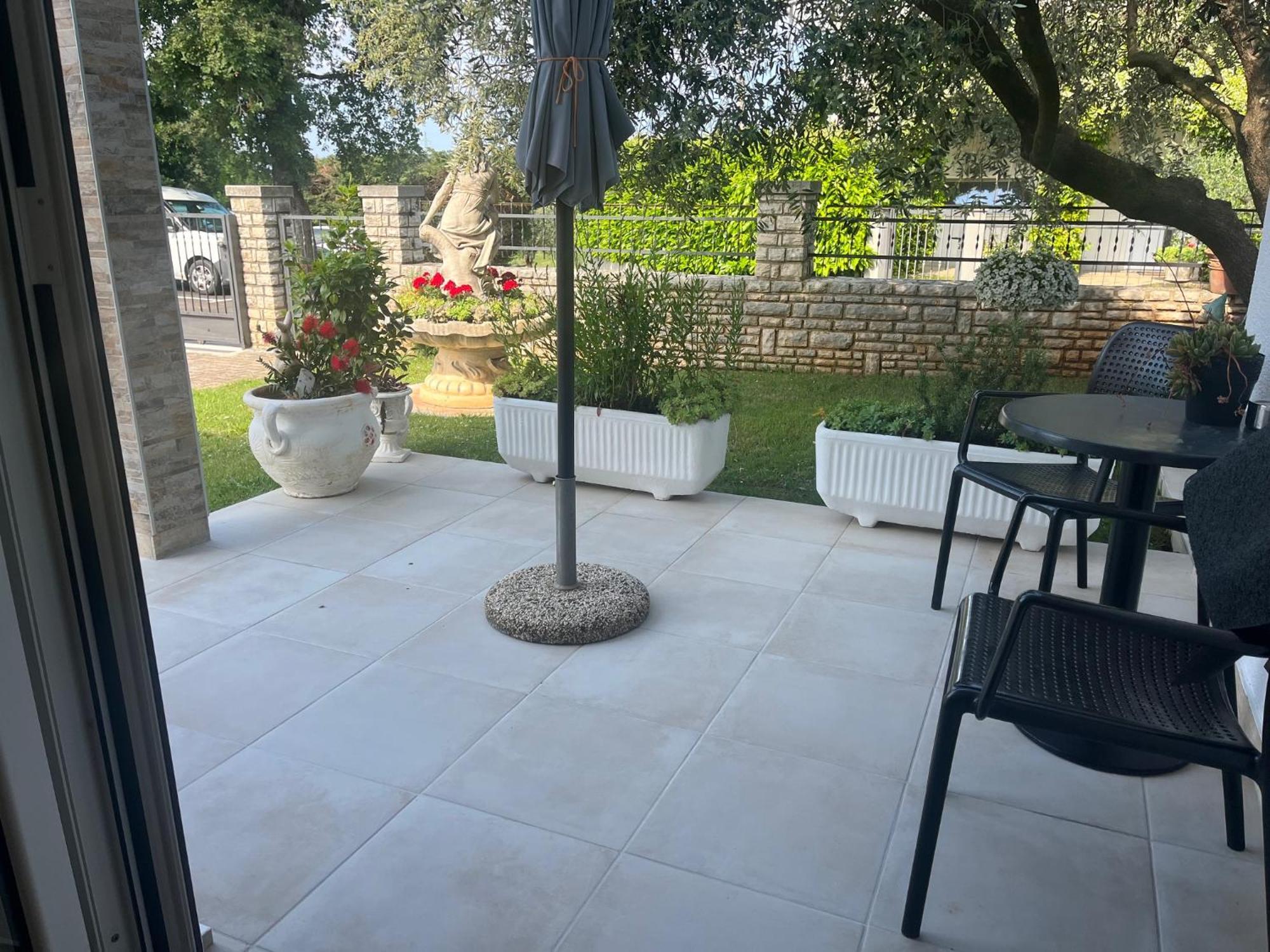 Guest House Sosi Umag Exterior foto